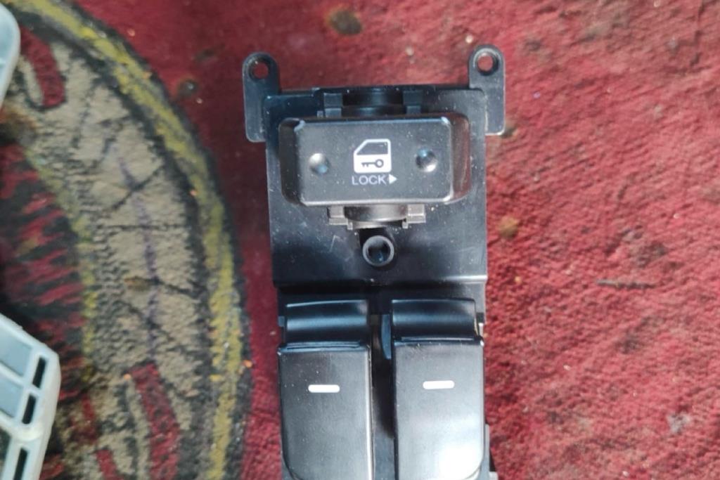 مجمع كبسات شباك كيا ريو 2012 2013 2014