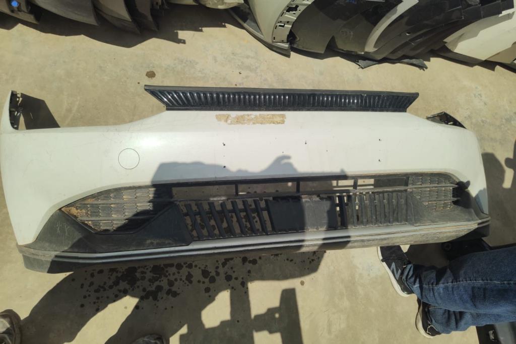 طمبون امامي كيا ev6 2022 2023