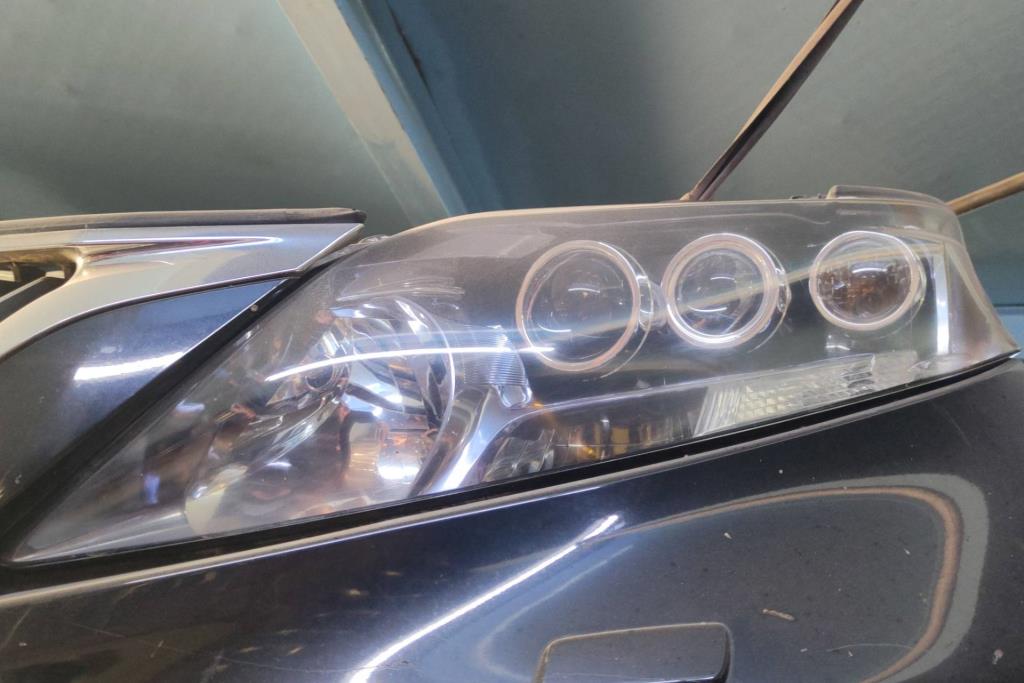 ضوء امامي شمال لكزس rx450 2010 2011 2012