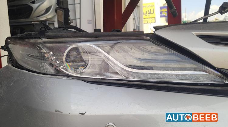 Lights Front light Toyota Camry