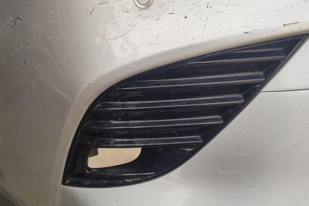 تسكيرة طمبون امامي يمين تويوتا كامري 2020 2021