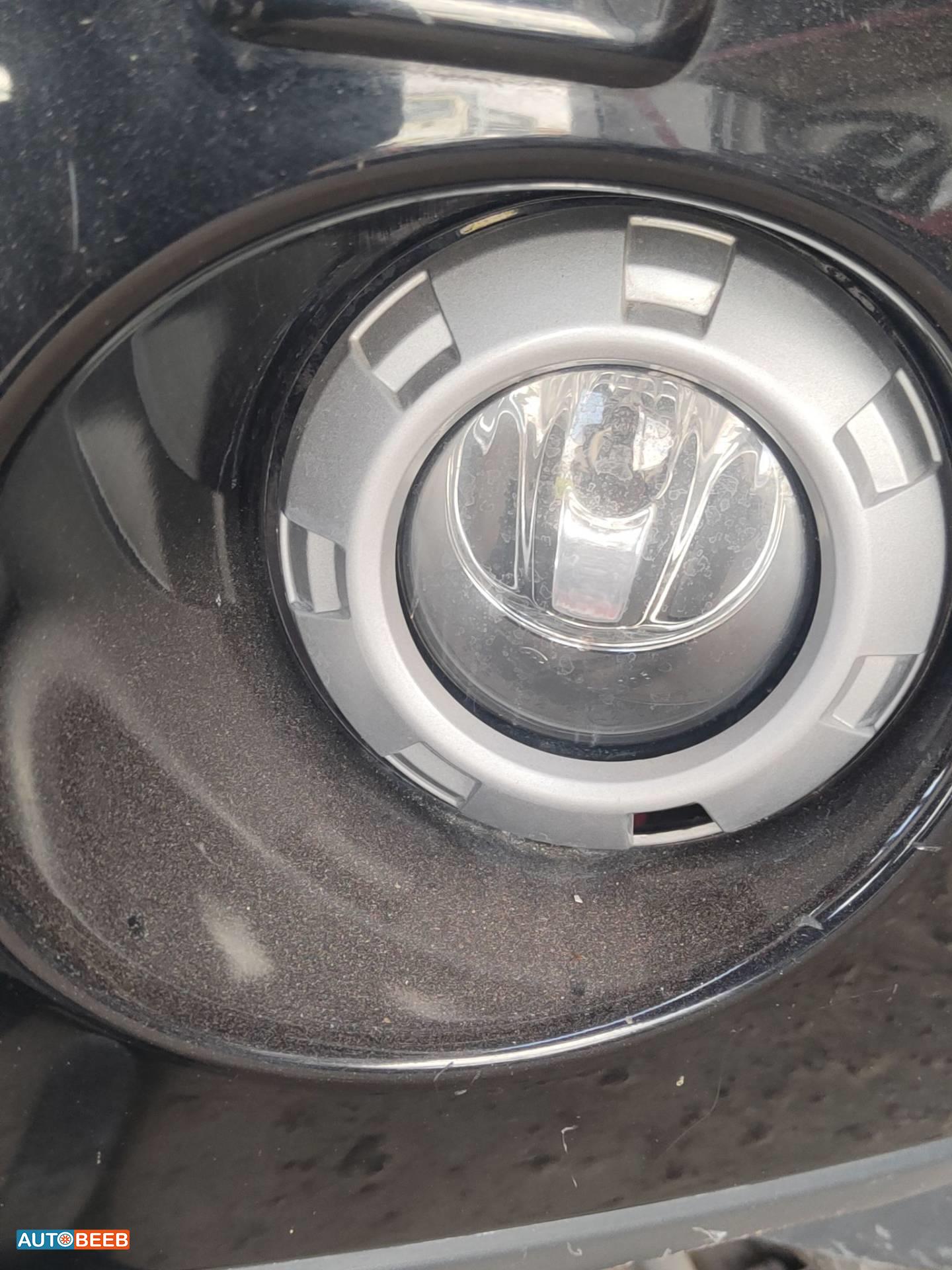 Lights Spotlight Mitsubishi Pajero