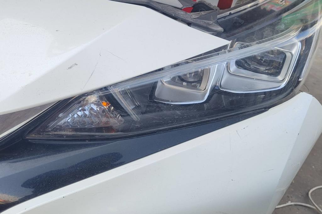 Lights Front light Nissan Leaf