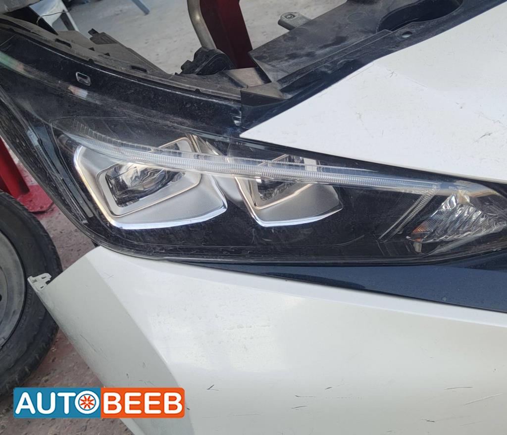 Lights Front light Nissan Leaf