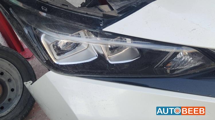 Lights Front light Nissan Leaf