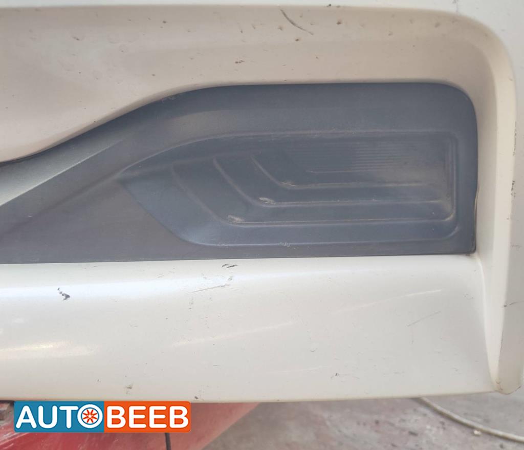 Body  Bumper Nissan Leaf
