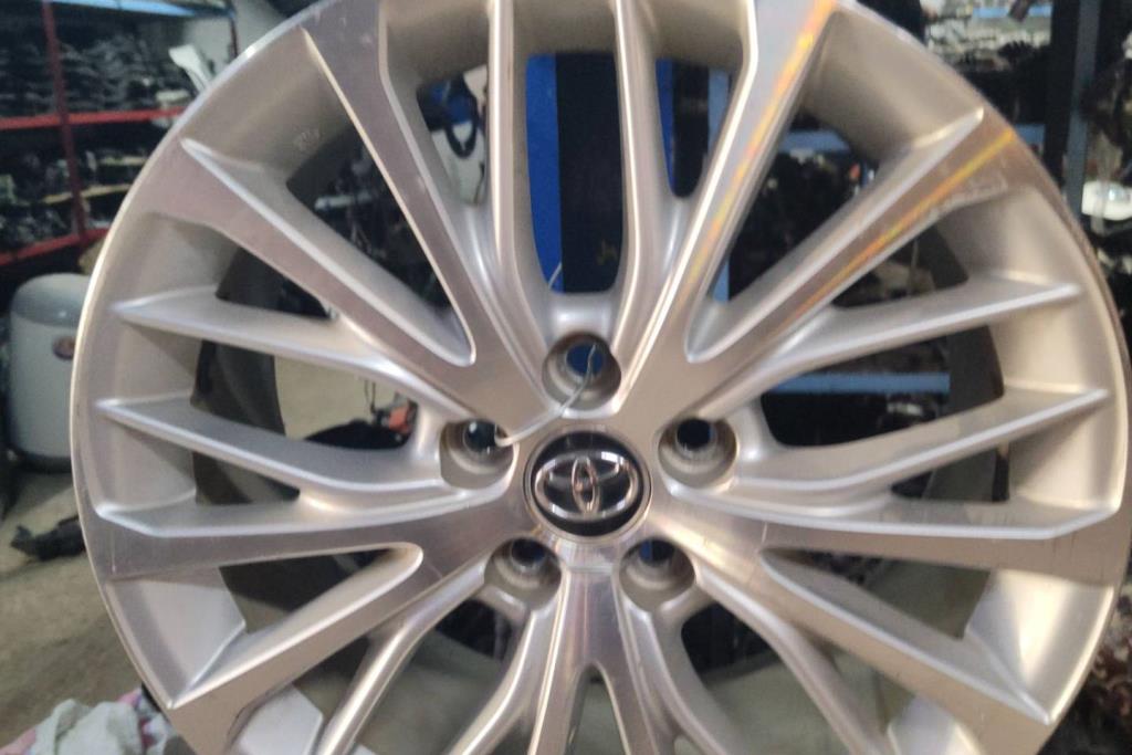 جنط تويوتا كامري قياس 17