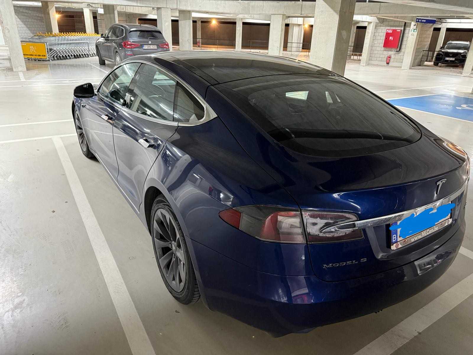 Tesla S 2018