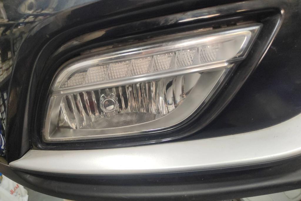 كشاف امامي يمين كيا نيرو 2017 2018