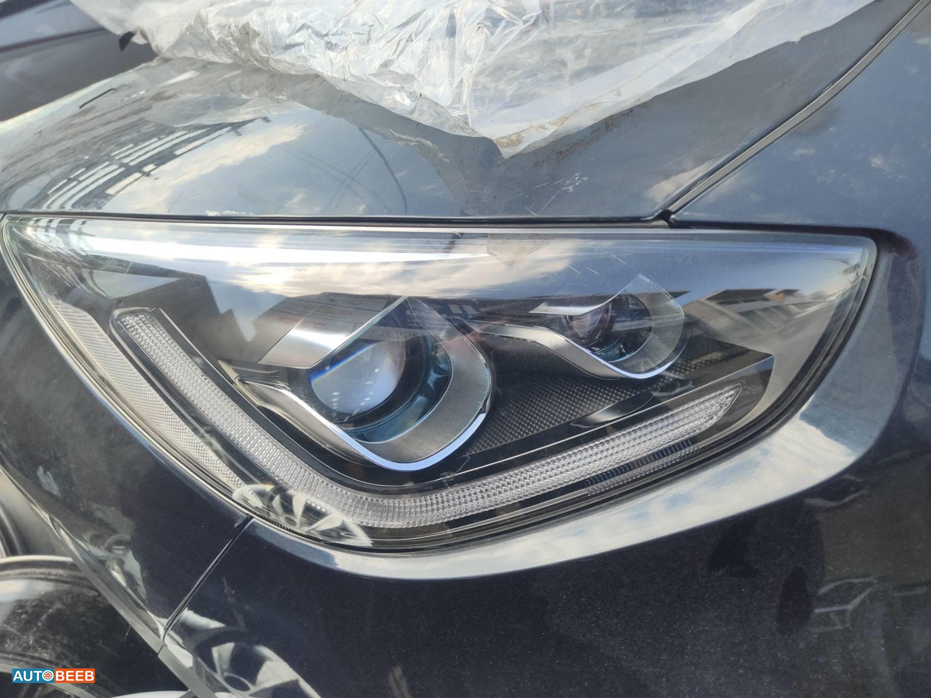 ضوء امامي يمين كيا نيرو 2020 2021