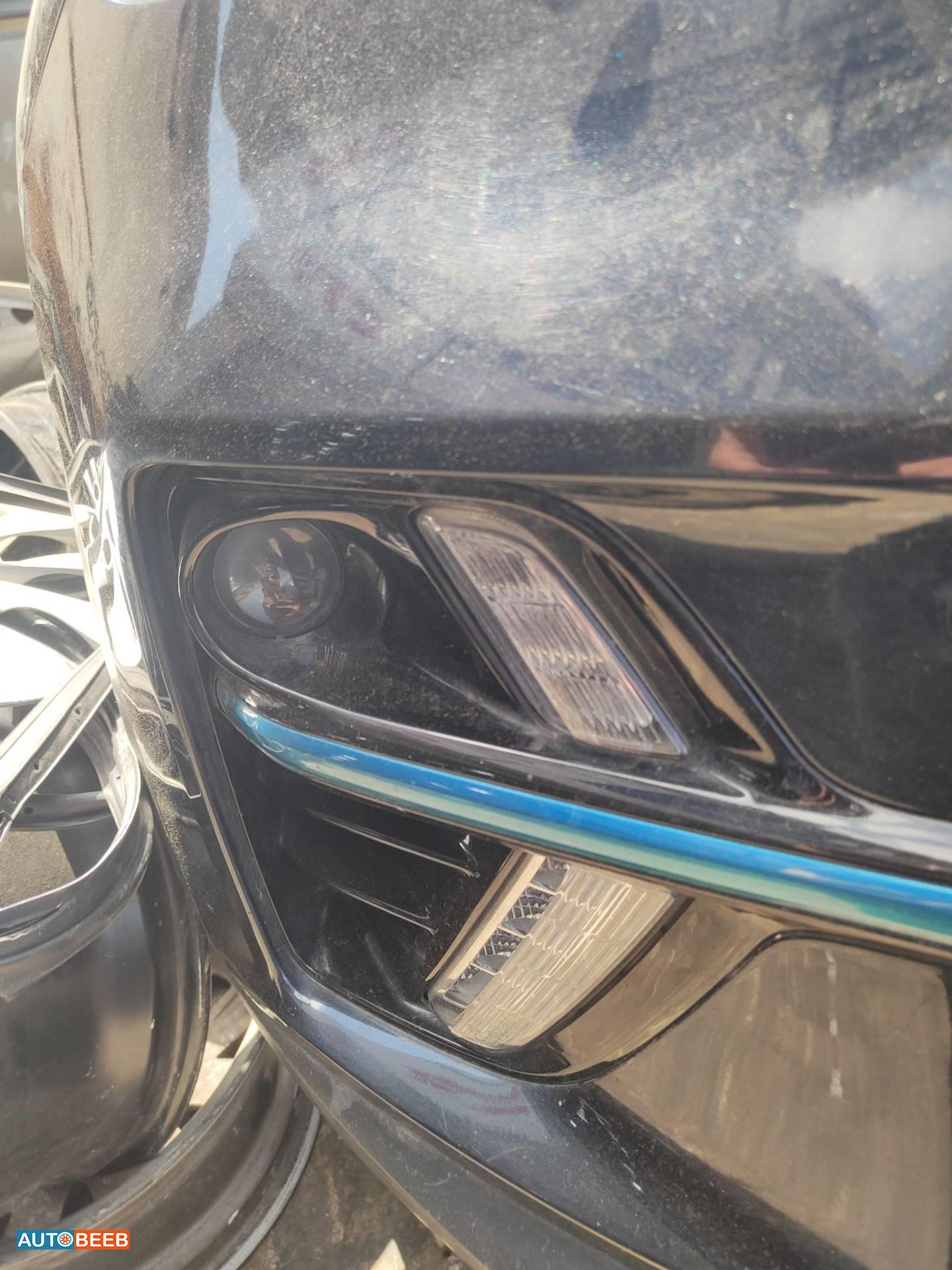 Lights Spotlight KIA Niro