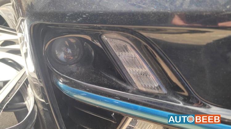 Lights Spotlight KIA Niro