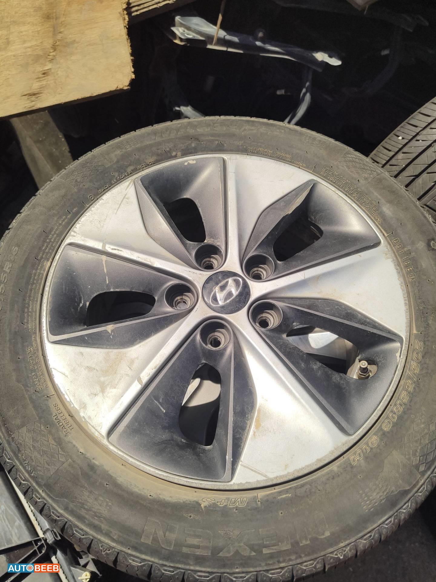 جنط مع كوشوك هيونداي ايونيك قياس 16