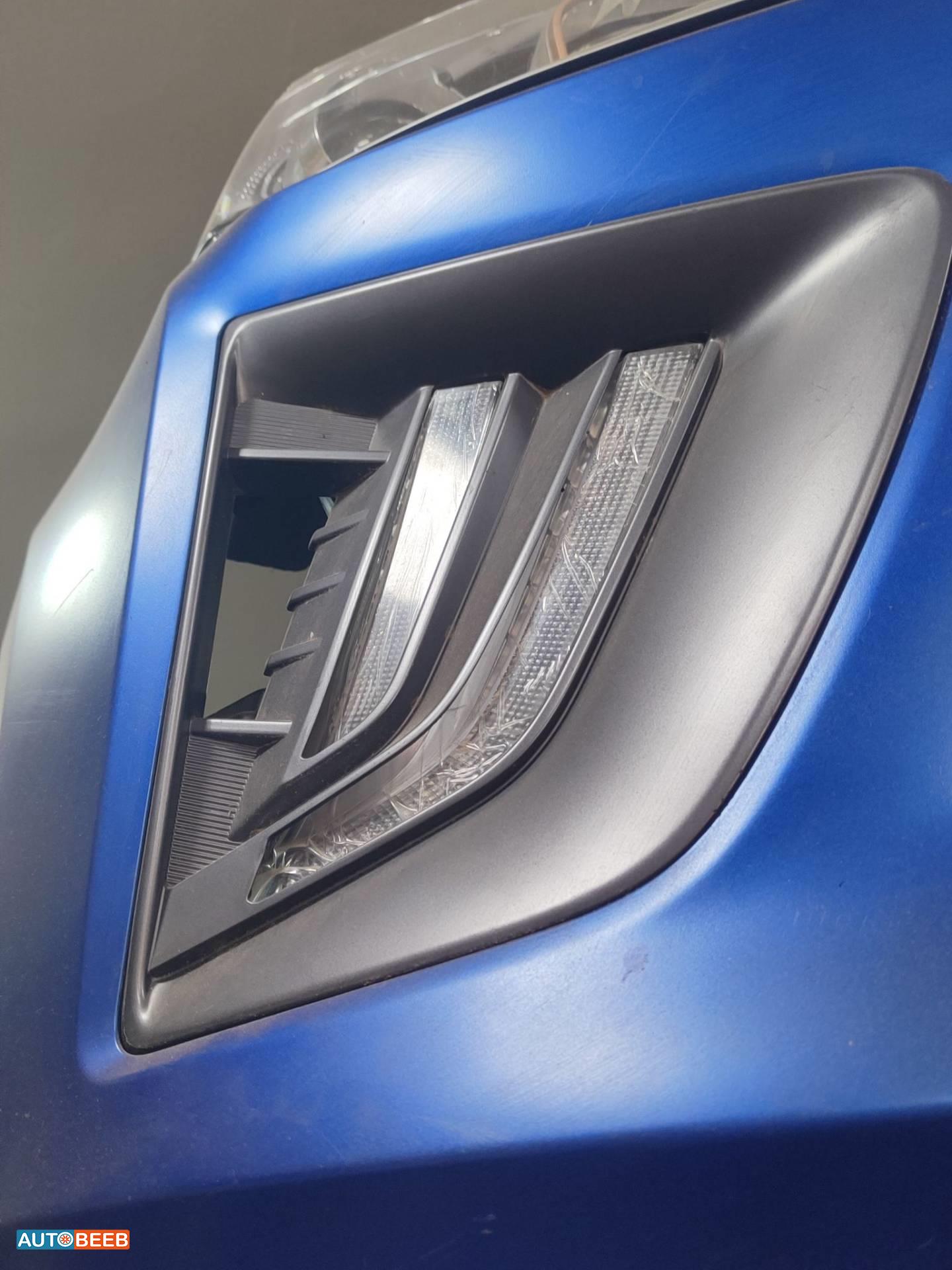 كشاف امامي يمين هيونداي ايونيك 2020 2021