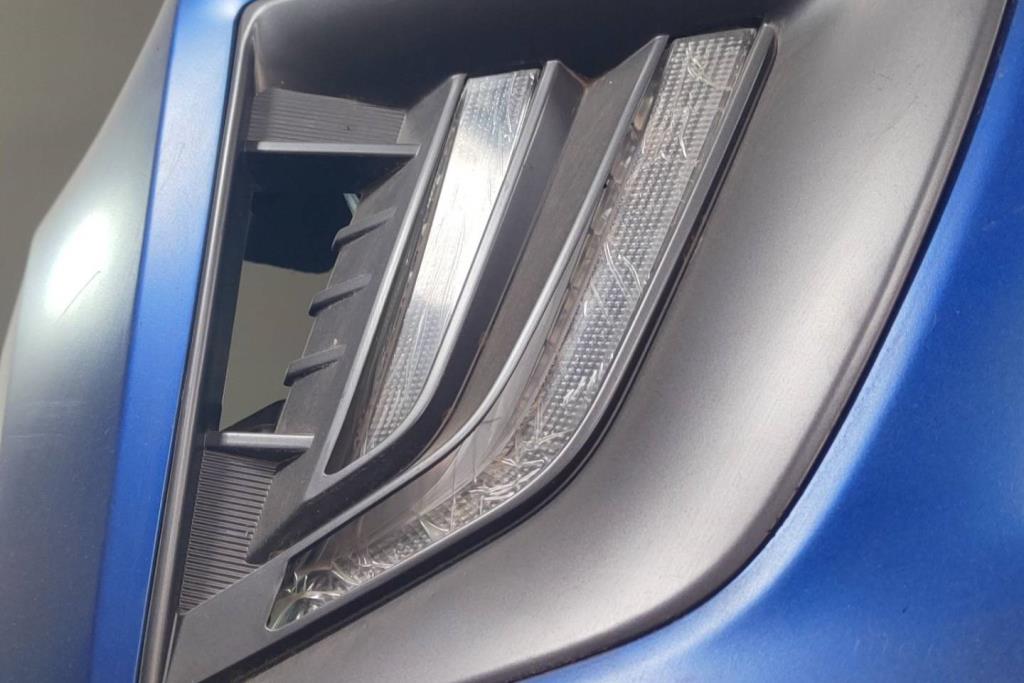 كشاف امامي يمين هيونداي ايونيك 2020 2021