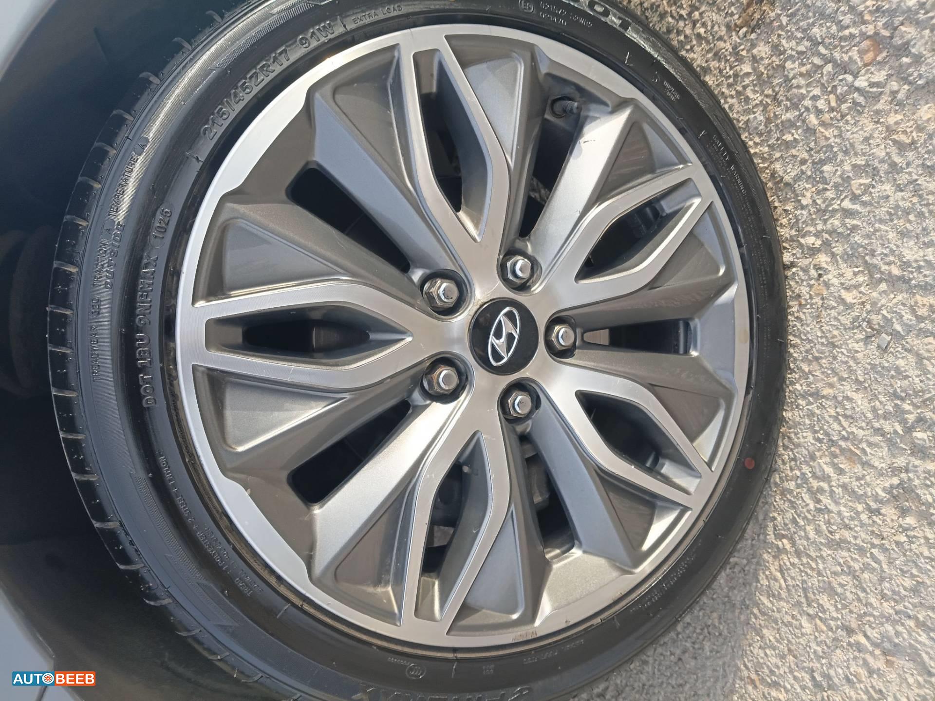 جنط 17 مع كوشوك جديد للبيع او للبدل على جنط 16 كوري