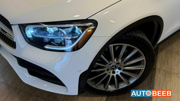 Mercedes Benz GLC300 2023