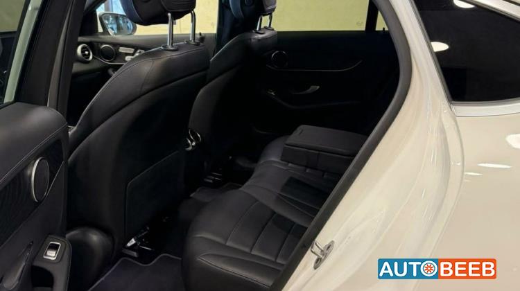 Mercedes Benz GLC300 2023