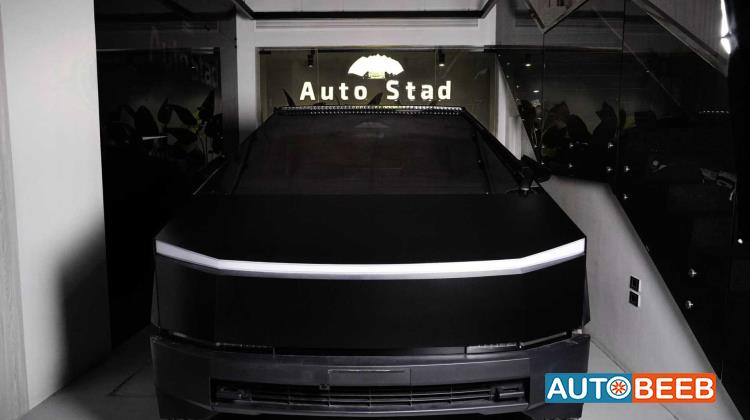 Tesla Cybertruck 2025