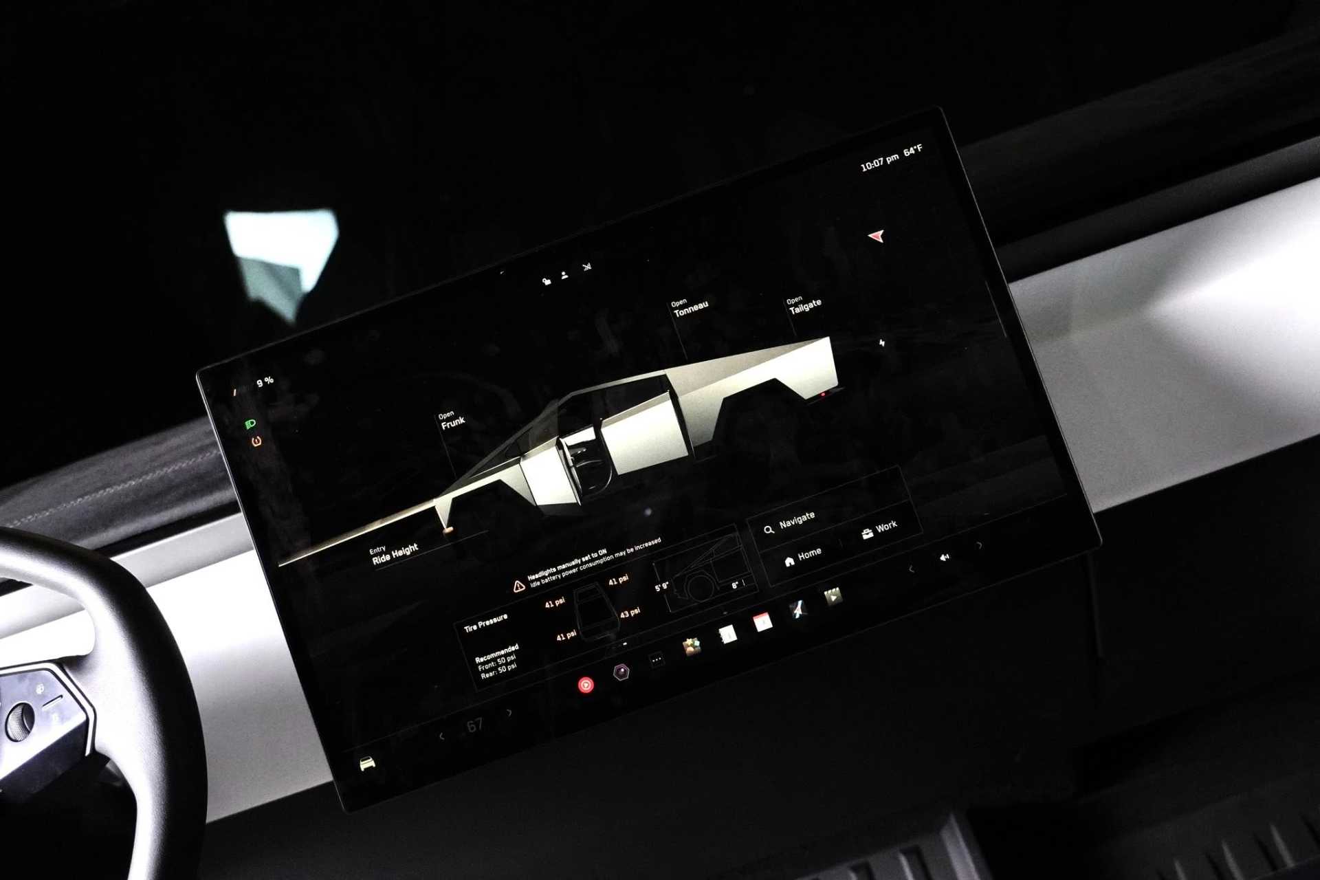 Tesla Cybertruck 2025