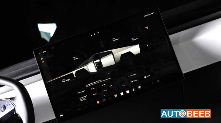 Tesla Cybertruck 2025