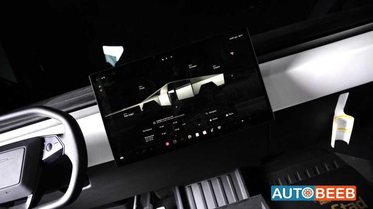 Tesla Cybertruck 2025