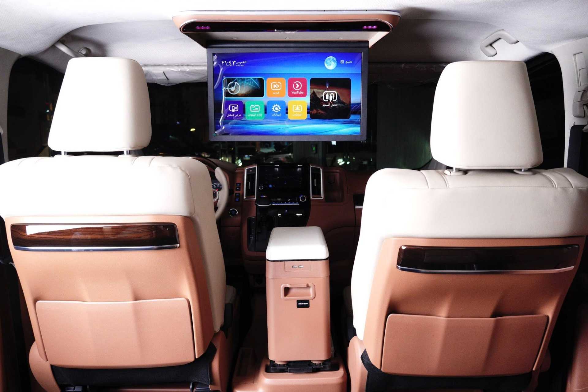 ميني باص تويوتا 2026