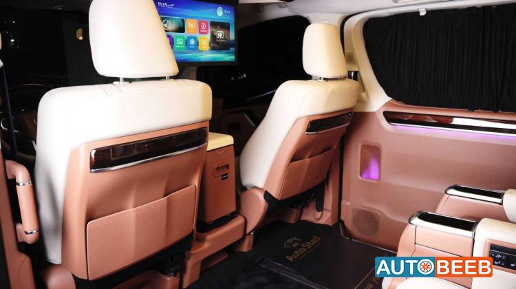 ميني باص تويوتا 2026