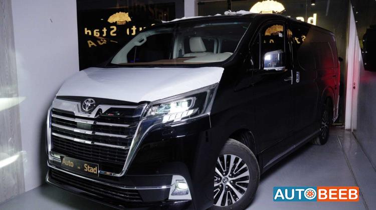 ميني باص تويوتا 2026