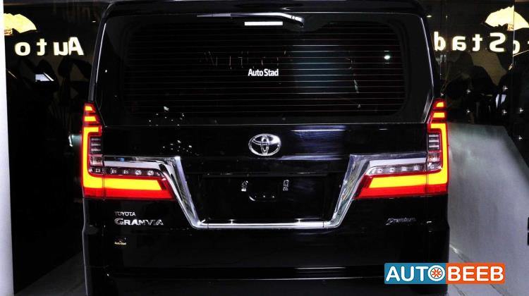 ميني باص تويوتا 2026