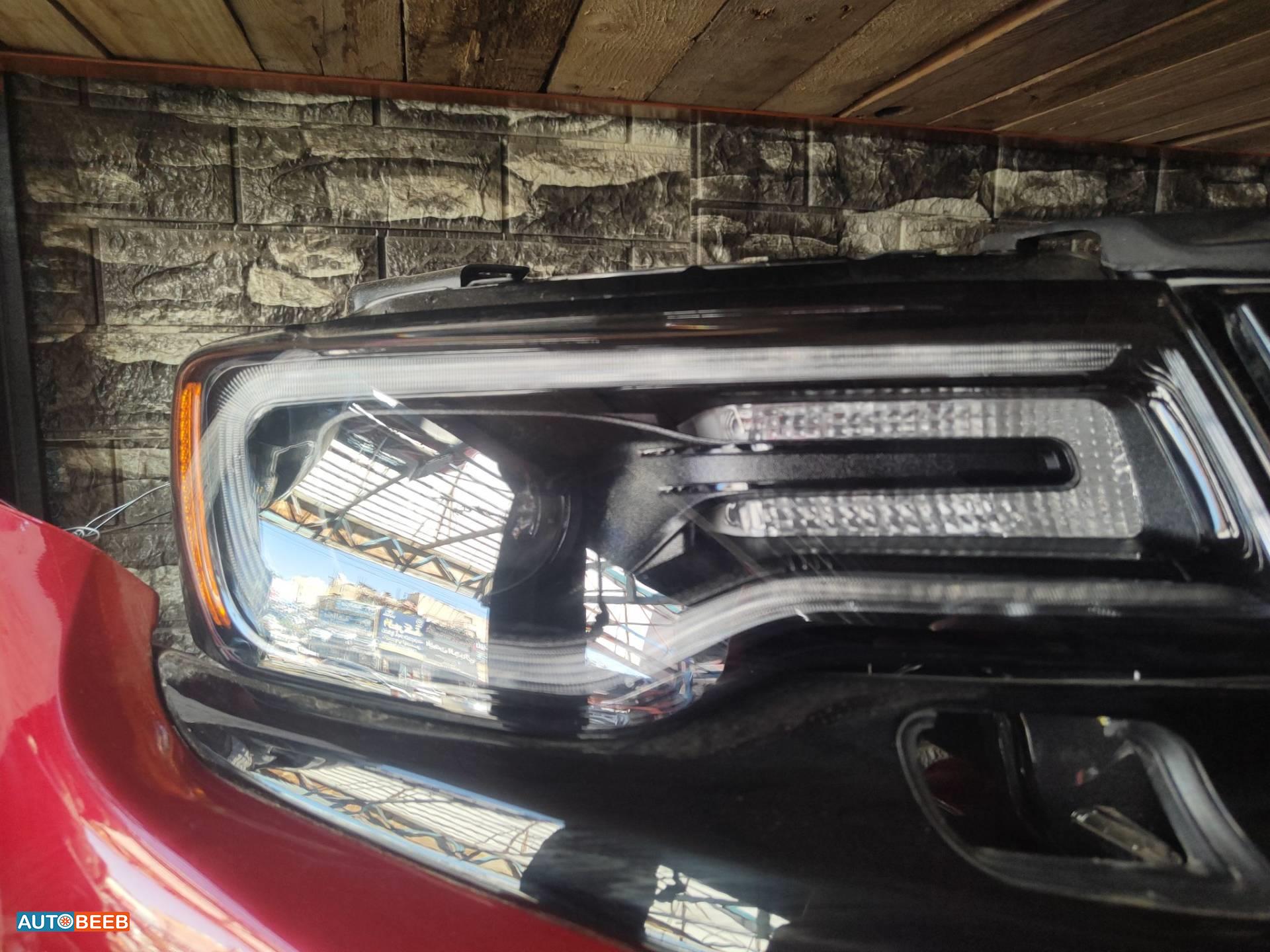 Lights Front light Jeep Grand Cherokee