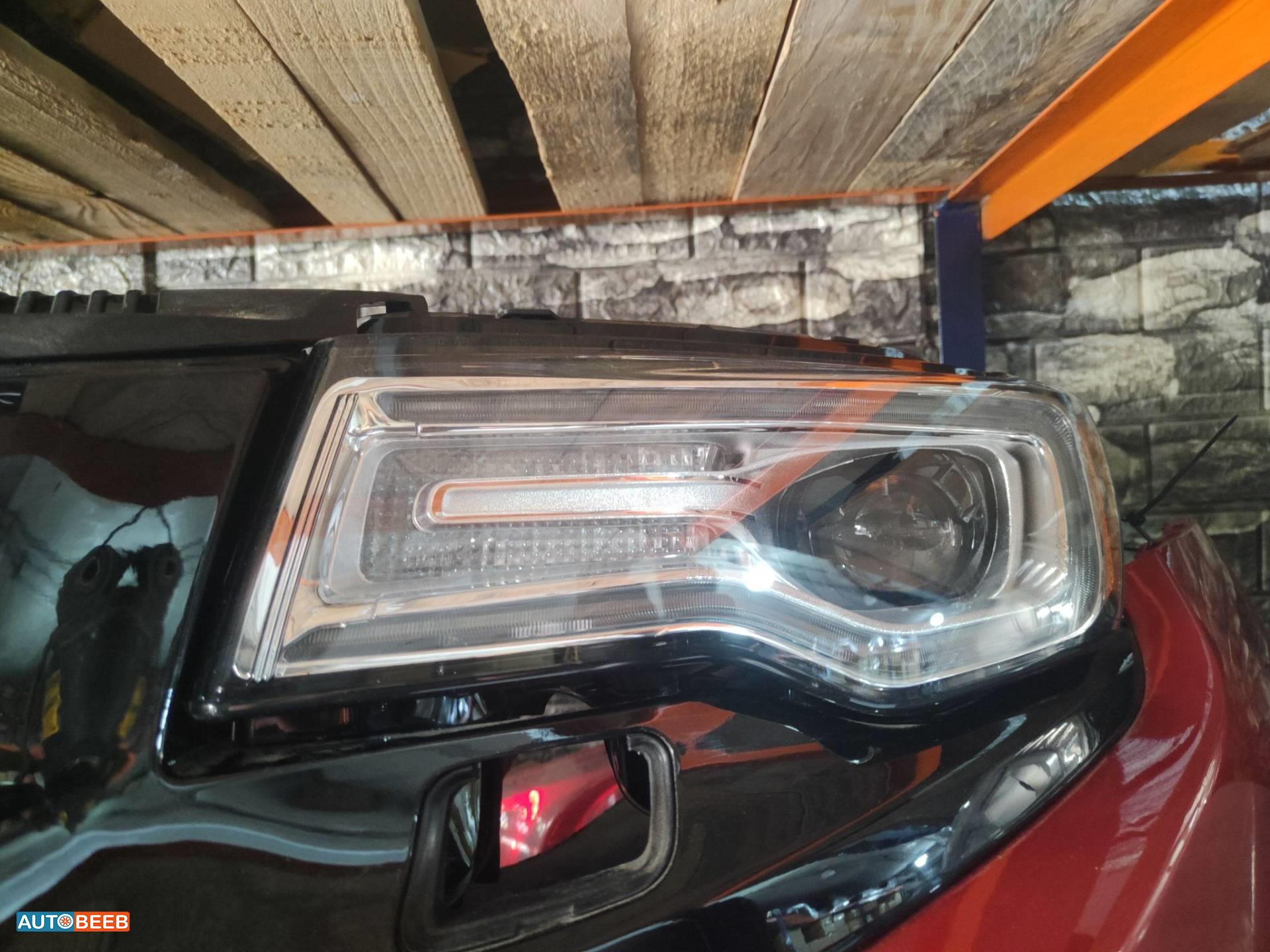 Lights Front light Jeep Grand Cherokee