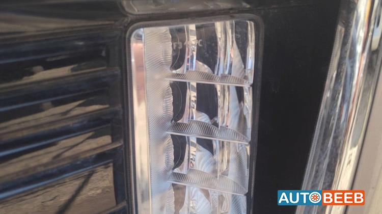 كشاف امامي شمال جي ام سي يوكن 2021 2022 2023 2024