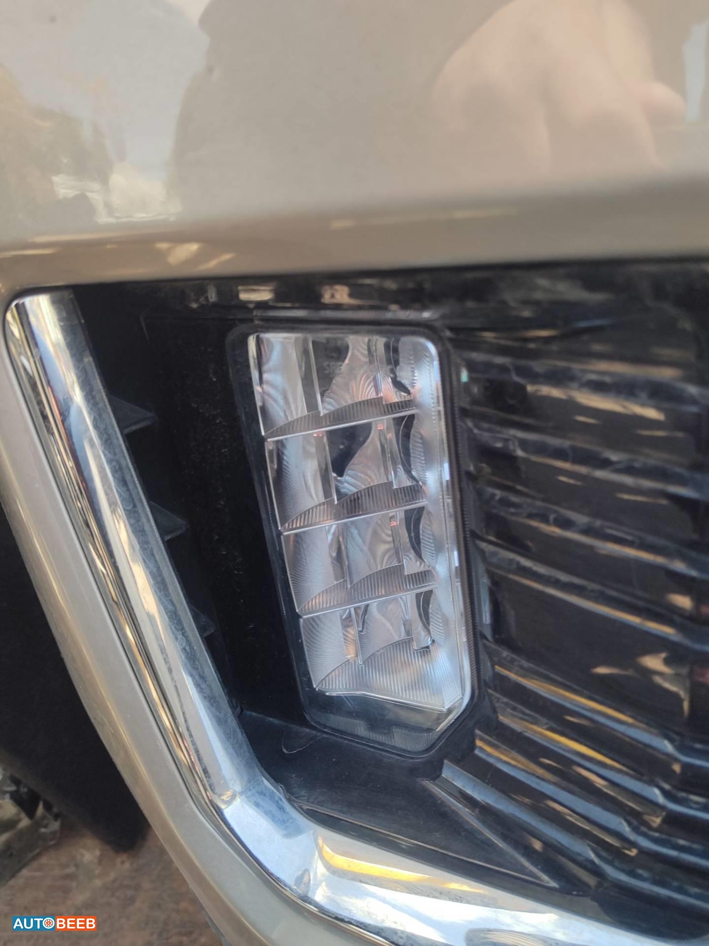 كشاف امامي يمين جي ام سي يوكن 2021 2022 2023 2024