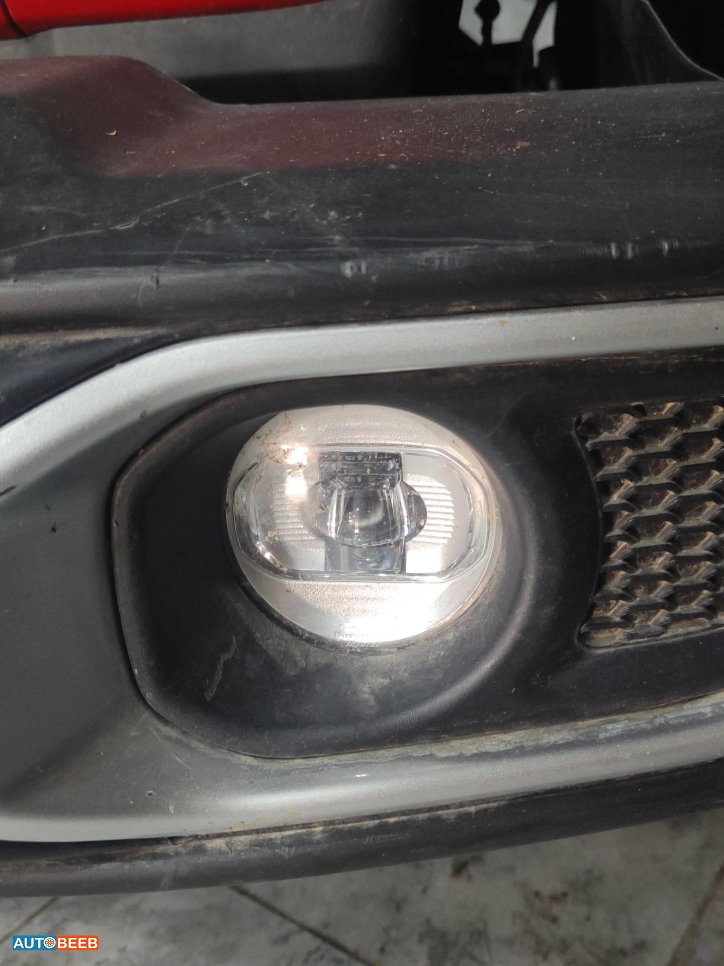 كشاف امامي شمال جيب رانجلر 2025 2026