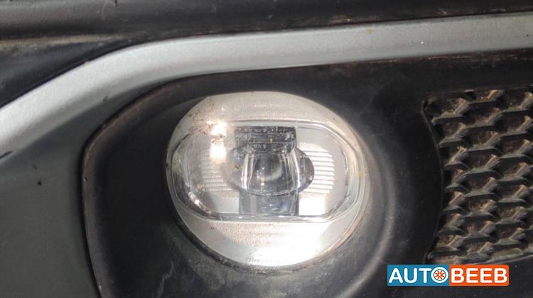 كشاف امامي شمال جيب رانجلر 2025 2026