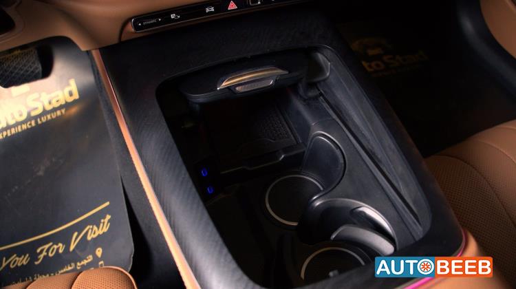 مرسيدس بنز E200 2025