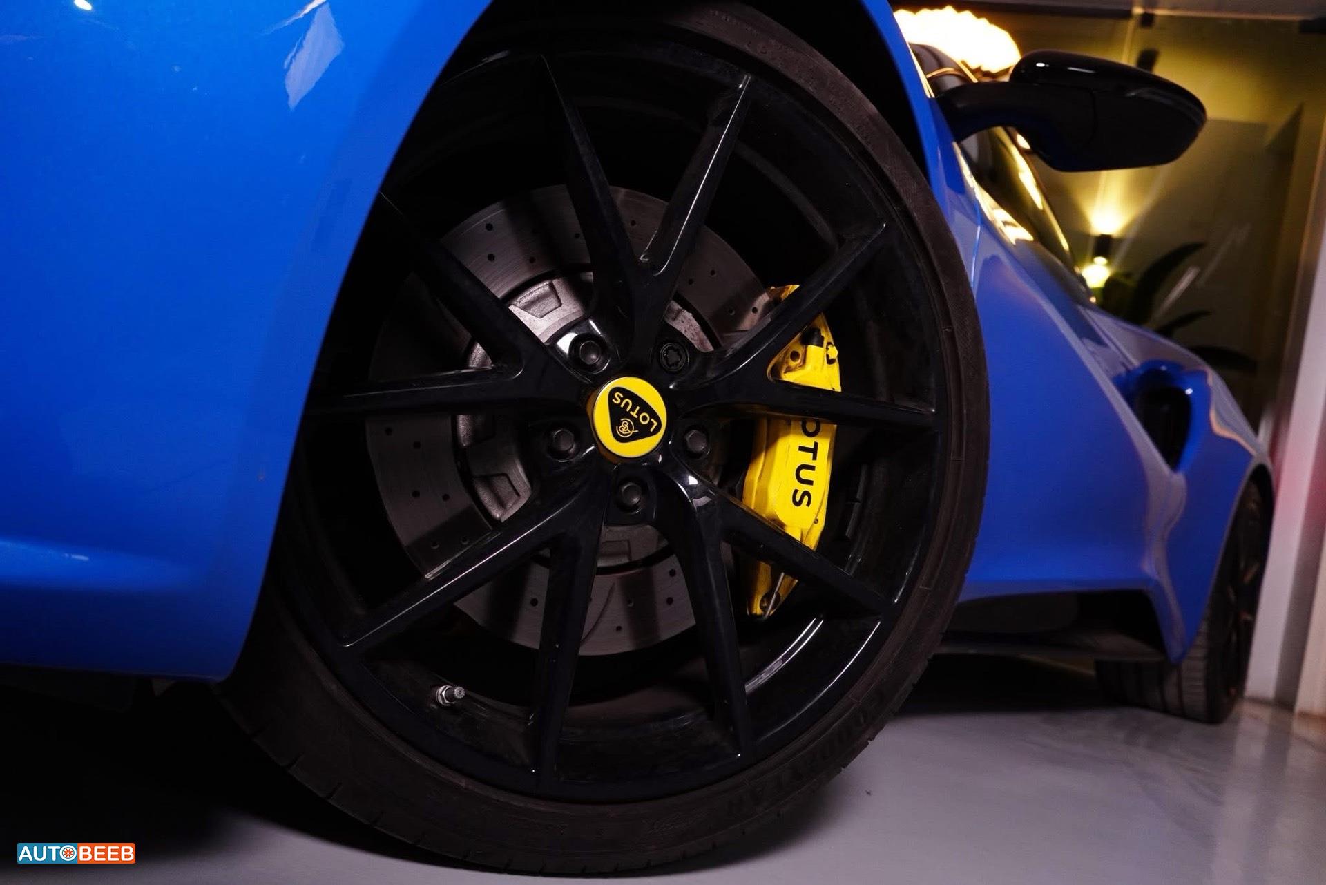 لوتس إميرا 2025