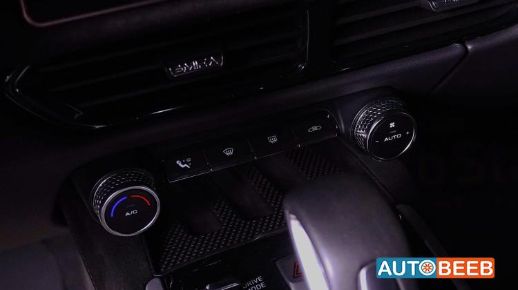 لوتس إميرا 2025