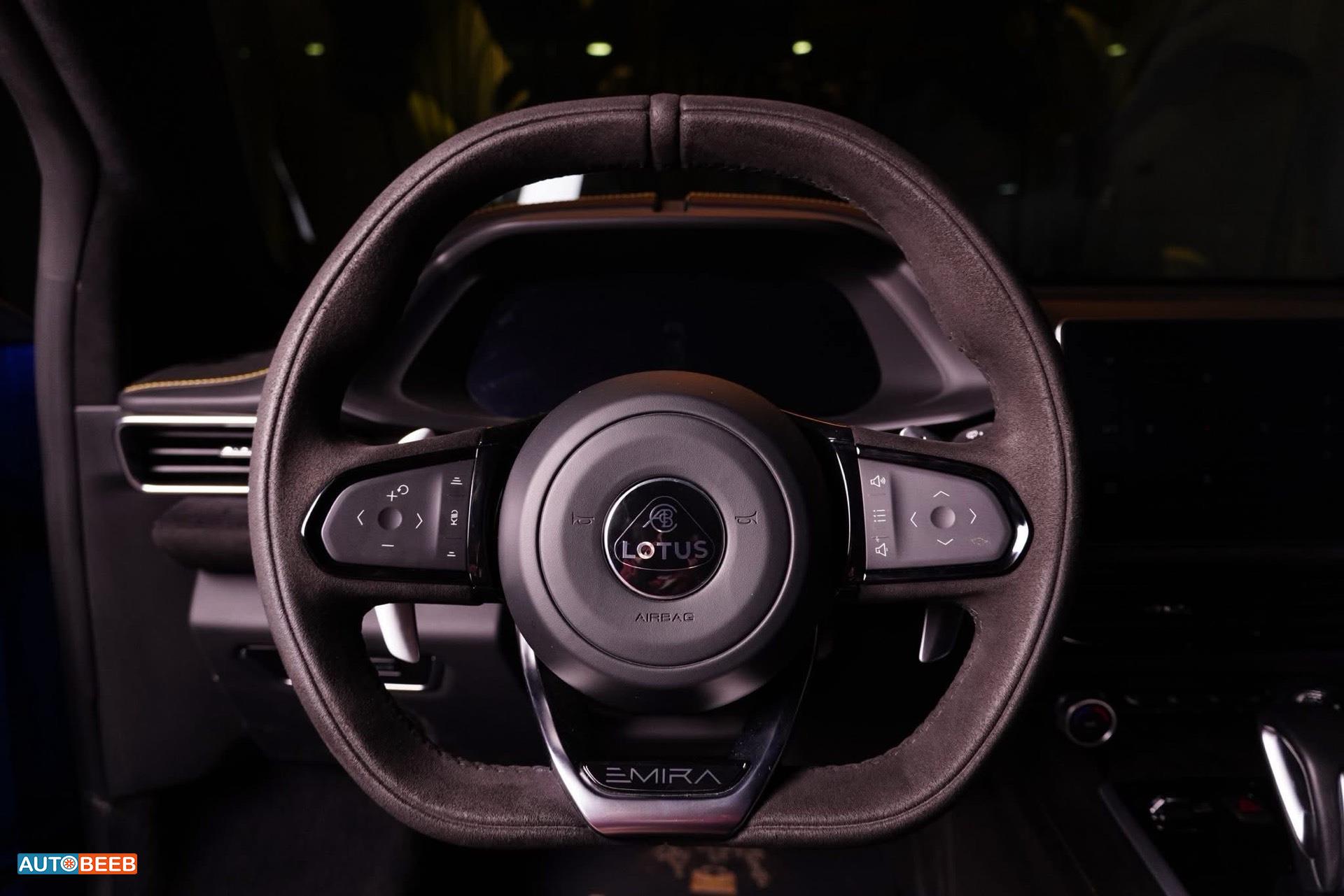 لوتس إميرا 2025