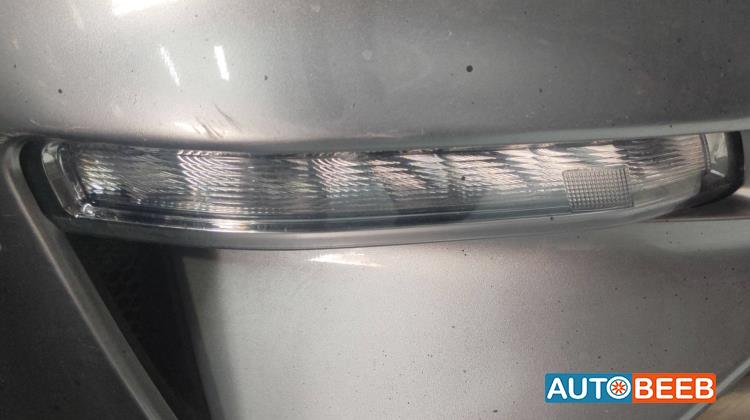 كشاف امامي يمين فورد موستانج 2020 2021