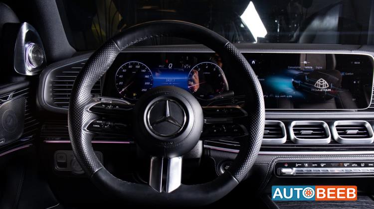 مرسيدس بنز GLS580 2024