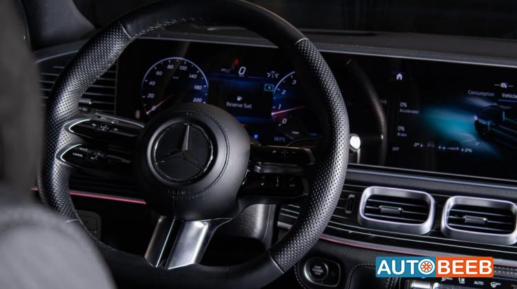 مرسيدس بنز GLS580 2024