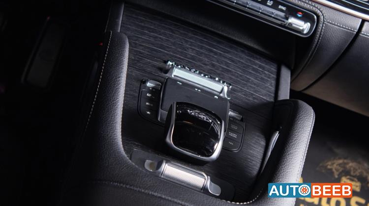 مرسيدس بنز GLS580 2024