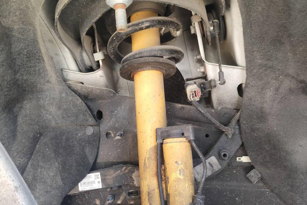 Shock Absorber Jeep Grand Cherokee