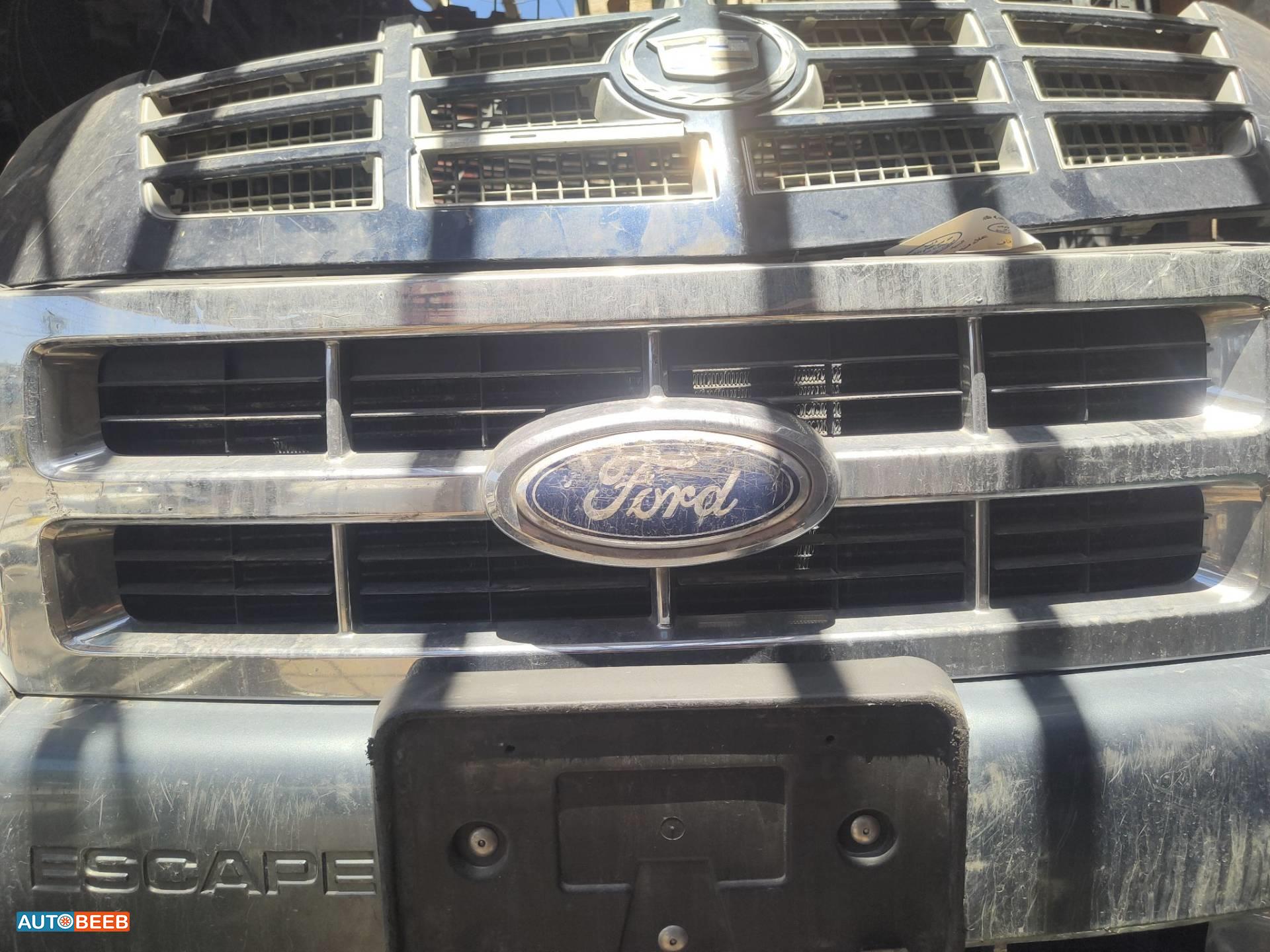 Body  Grilles Ford Escape