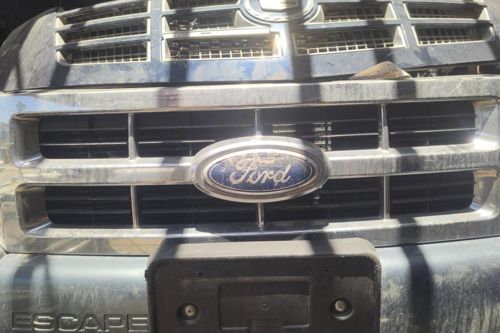 Body  Grilles Ford Escape