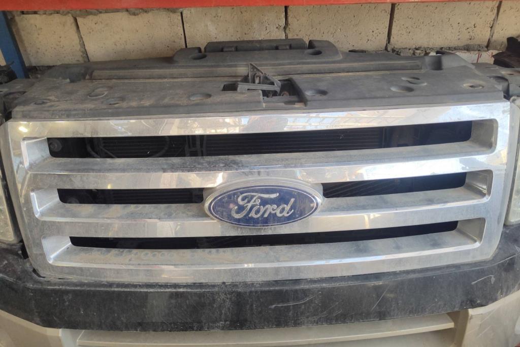 Body  Grilles Ford Expedition