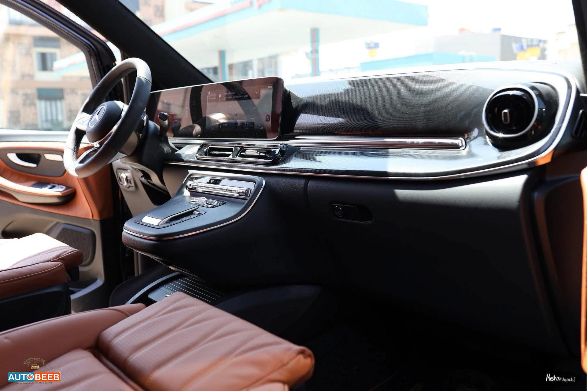 ميني باص مرسيدس بنز 2025