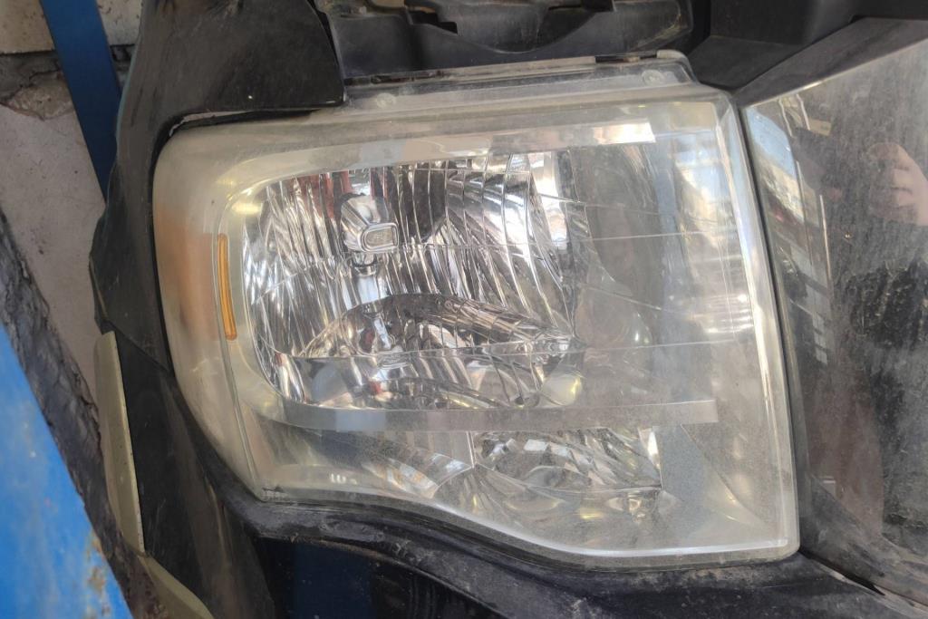 Lights Front light Ford Expedition